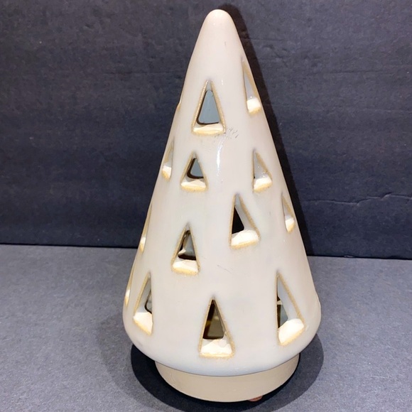 Ceramic Christmas Tree Fairy Lamp - Picture 5 of 8